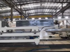 Anh có biết cái máy làm mỏng extrusion này để sản xuất giấy da tổng hợp không?